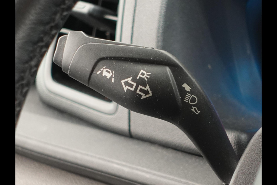 Ford Transit 310 105PK L3H2 Trend Navigatie Airco Parkeersensoren Bluetooth 3Zits Trekhaak Camera
