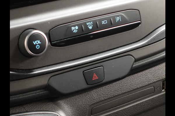 Ford Transit 310 105PK L3H2 Trend Navigatie Airco Parkeersensoren Bluetooth 3Zits Trekhaak Camera