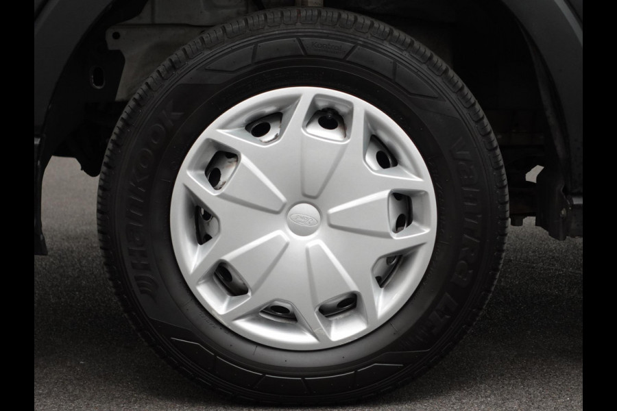Ford Transit 310 105PK L3H2 Trend Navigatie Airco Parkeersensoren Bluetooth 3Zits Trekhaak Camera