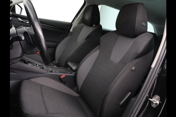 Škoda Octavia 1.0 e-TSI Business Edition | Trekhaak | Carplay | Navigatie | Full LED | Climate control | Parkeerhulp | Cruise control