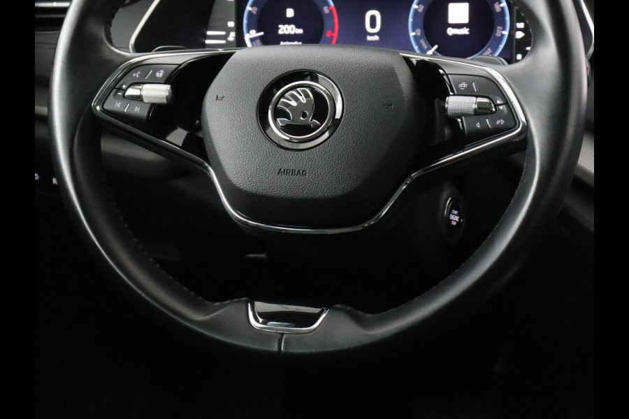 Škoda Octavia 1.0 e-TSI Business Edition | Trekhaak | Carplay | Navigatie | Full LED | Climate control | Parkeerhulp | Cruise control