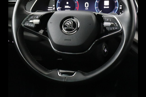 Škoda Octavia 1.0 e-TSI Business Edition | Trekhaak | Carplay | Navigatie | Full LED | Climate control | Parkeerhulp | Cruise control