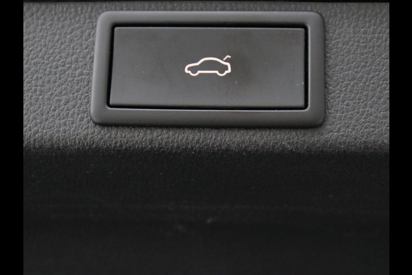 Škoda Octavia 1.0 e-TSI Business Edition | Trekhaak | Carplay | Navigatie | Full LED | Climate control | Parkeerhulp | Cruise control