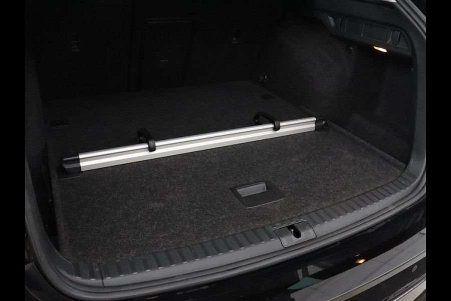Škoda Octavia 1.0 e-TSI Business Edition | Trekhaak | Carplay | Navigatie | Full LED | Climate control | Parkeerhulp | Cruise control
