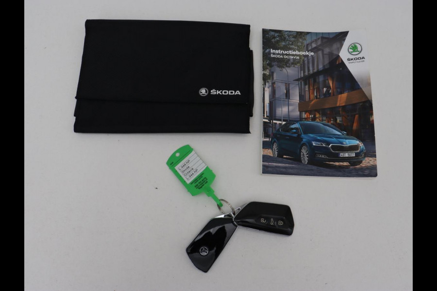 Škoda Octavia 1.0 e-TSI Business Edition | Trekhaak | Carplay | Navigatie | Full LED | Climate control | Parkeerhulp | Cruise control