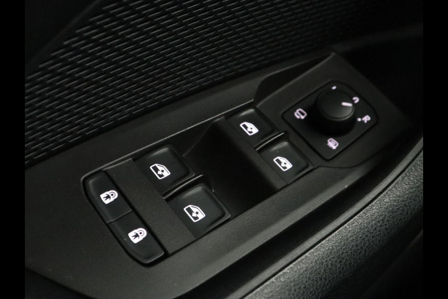 Škoda Octavia 1.0 e-TSI Business Edition | Trekhaak | Carplay | Navigatie | Full LED | Climate control | Parkeerhulp | Cruise control