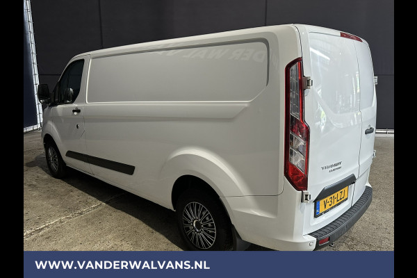 Ford Transit Custom 2.0 TDCI L2H1 Euro6 Airco | Camera | Cruisecontrol | Navigatie | Stoelverwarming Parkeersensoren, LED, Bijrijdersbank, 2800kg trekvermogen