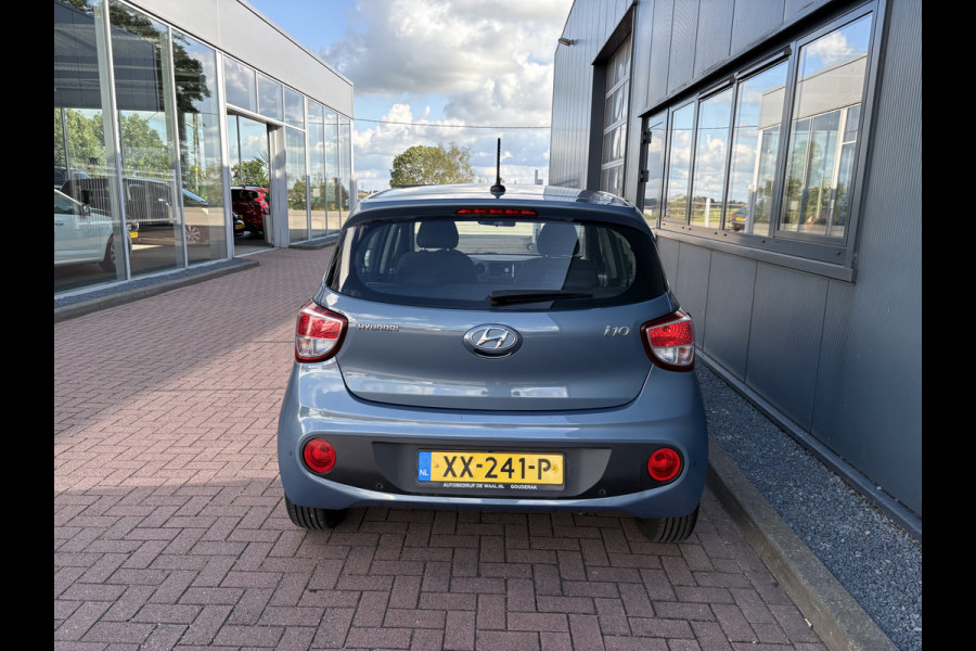 Hyundai i10 1.0i Comfort Smart 5-drs. NAVI/CARPLAY/CRUISE/PDC/15INCH/STOELVERWARMING