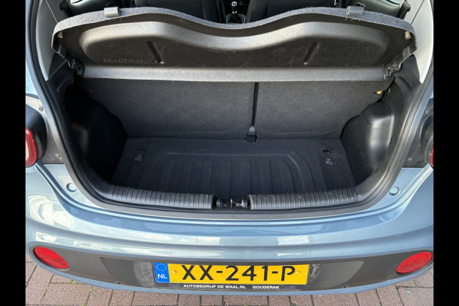 Hyundai i10 1.0i Comfort Smart 5-drs. NAVI/CARPLAY/CRUISE/PDC/15INCH/STOELVERWARMING