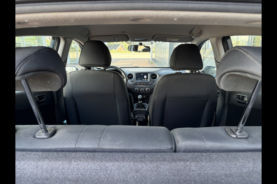 Hyundai i10 1.0i Comfort Smart 5-drs. NAVI/CARPLAY/CRUISE/PDC/15INCH/STOELVERWARMING
