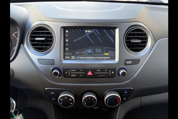 Hyundai i10 1.0i Comfort Smart 5-drs. NAVI/CARPLAY/CRUISE/PDC/15INCH/STOELVERWARMING