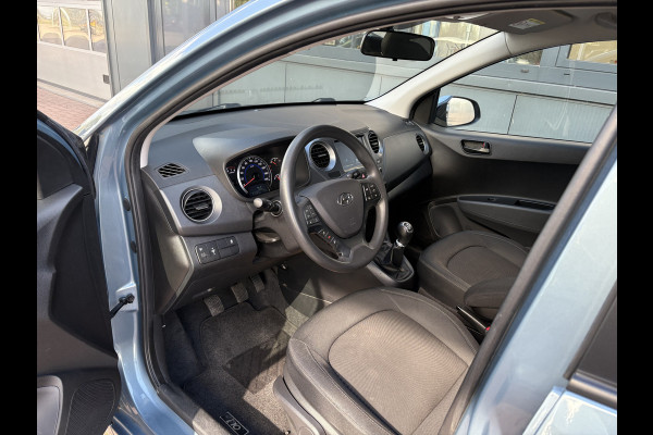 Hyundai i10 1.0i Comfort Smart 5-drs. NAVI/CARPLAY/CRUISE/PDC/15INCH/STOELVERWARMING