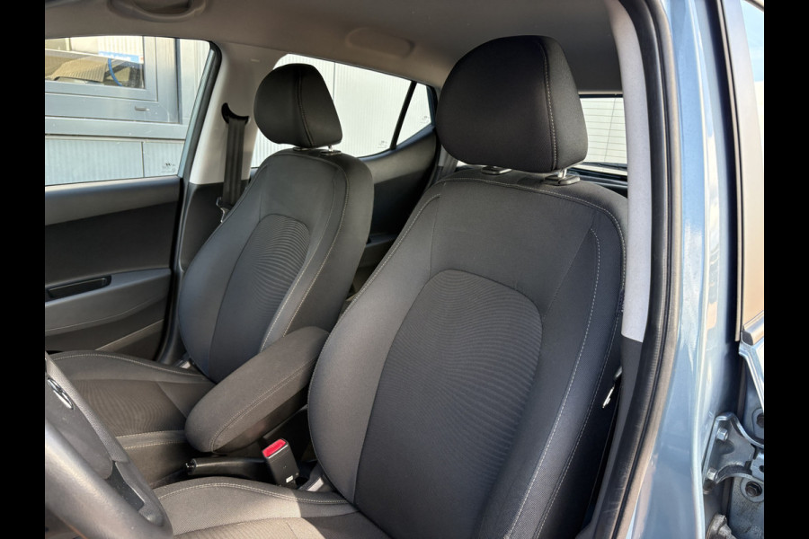 Hyundai i10 1.0i Comfort Smart 5-drs. NAVI/CARPLAY/CRUISE/PDC/15INCH/STOELVERWARMING
