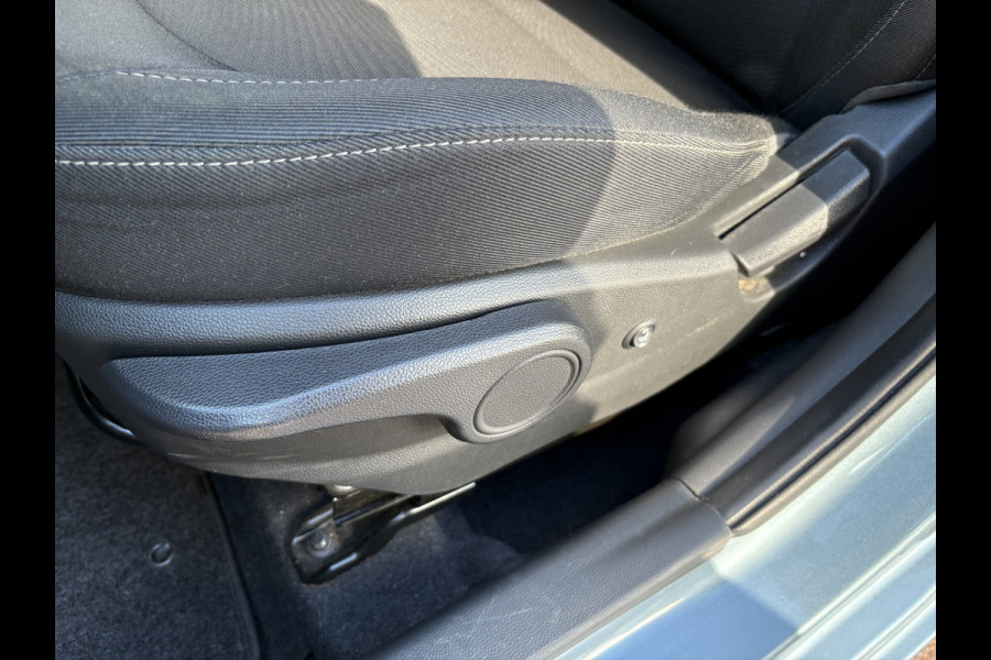 Hyundai i10 1.0i Comfort Smart 5-drs. NAVI/CARPLAY/CRUISE/PDC/15INCH/STOELVERWARMING