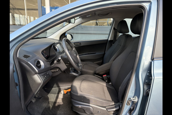 Hyundai i10 1.0i Comfort Smart 5-drs. NAVI/CARPLAY/CRUISE/PDC/15INCH/STOELVERWARMING