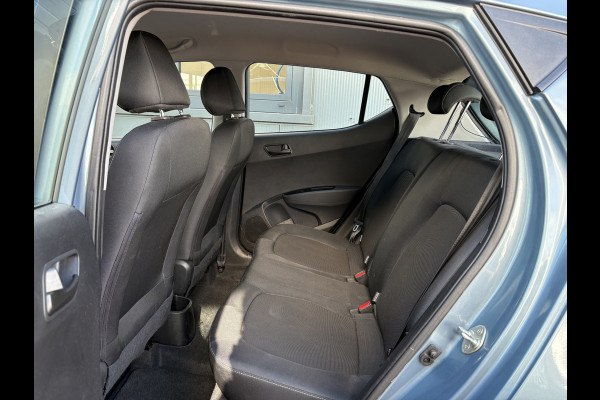 Hyundai i10 1.0i Comfort Smart 5-drs. NAVI/CARPLAY/CRUISE/PDC/15INCH/STOELVERWARMING