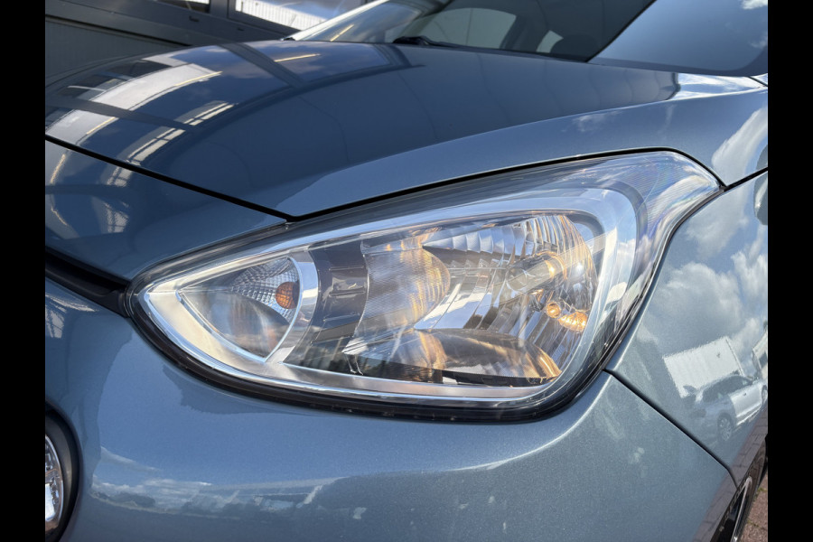 Hyundai i10 1.0i Comfort Smart 5-drs. NAVI/CARPLAY/CRUISE/PDC/15INCH/STOELVERWARMING
