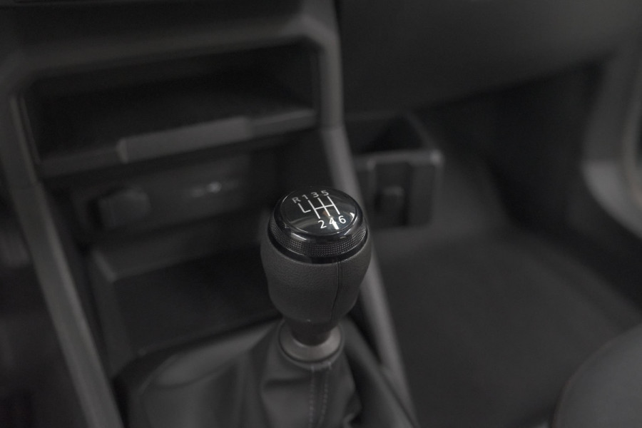 Dacia Duster Mild Hybrid 130 Extreme | Camera | Apple Carplay | Parkeersensoren | Stuurwielverwarming