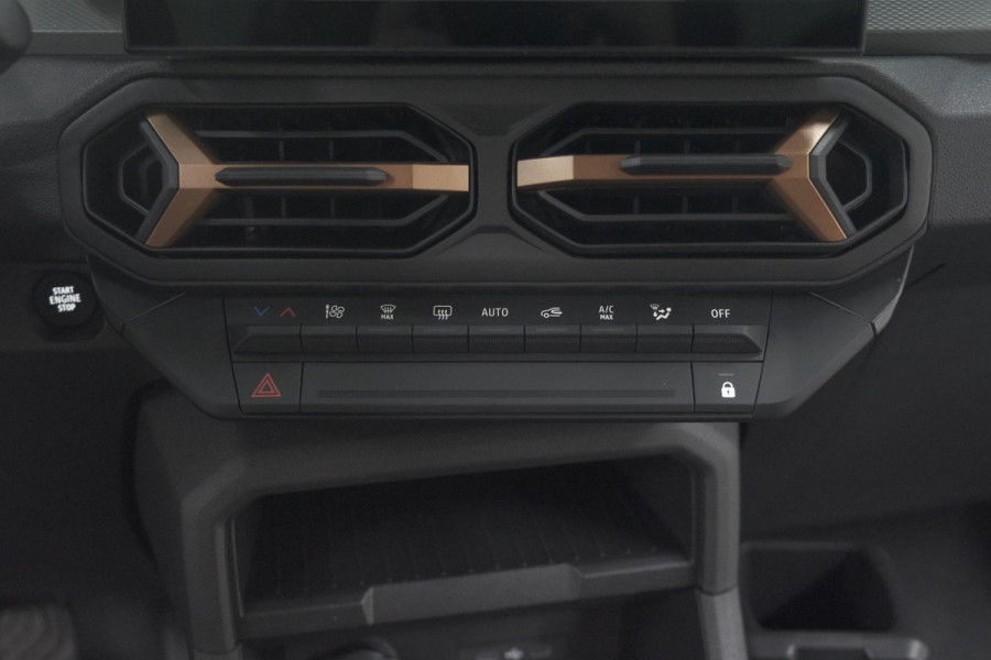 Dacia Duster Mild Hybrid 130 Extreme | Camera | Apple Carplay | Parkeersensoren | Stuurwielverwarming