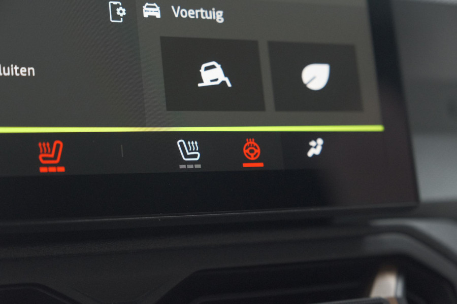 Dacia Duster Mild Hybrid 130 Extreme | Camera | Apple Carplay | Parkeersensoren | Stuurwielverwarming