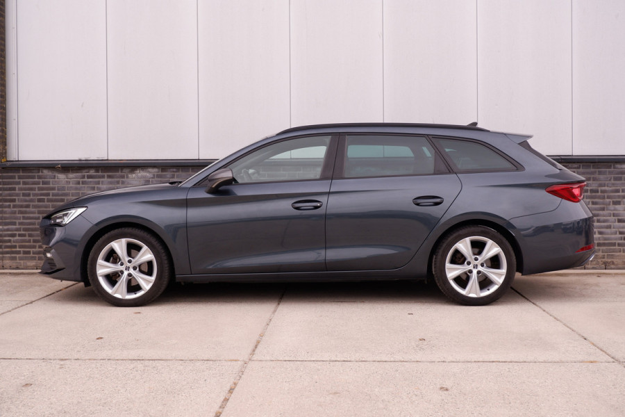 Seat Leon Sportstourer 1.5 eTSI FR | Elek. Trekhaak | LED | Carplay | Camera | Navi | Keyless | Adap. Cruise
