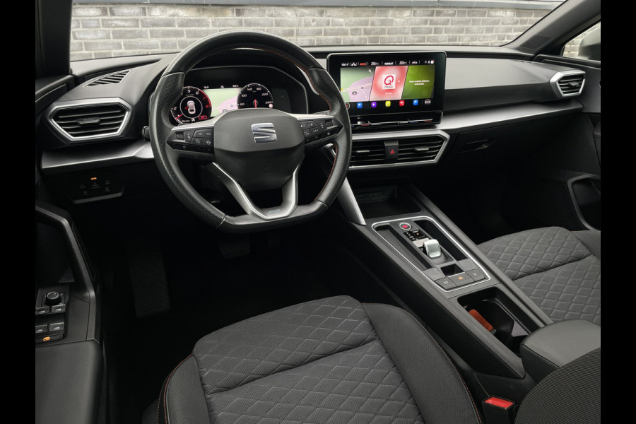 Seat Leon Sportstourer 1.5 eTSI FR | Elek. Trekhaak | LED | Carplay | Camera | Navi | Keyless | Adap. Cruise