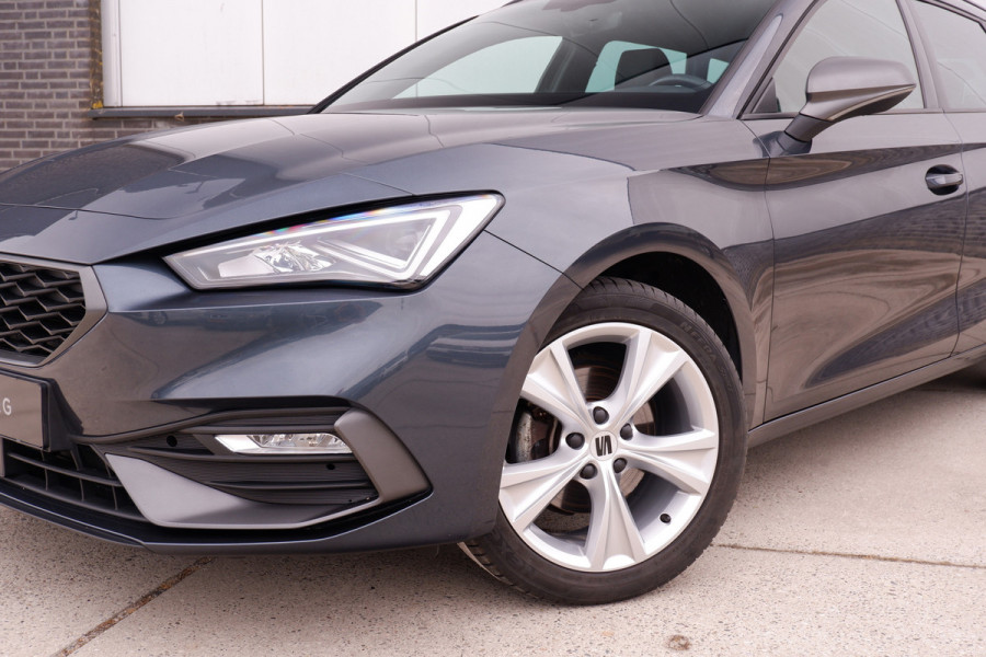 Seat Leon Sportstourer 1.5 eTSI FR | Elek. Trekhaak | LED | Carplay | Camera | Navi | Keyless | Adap. Cruise