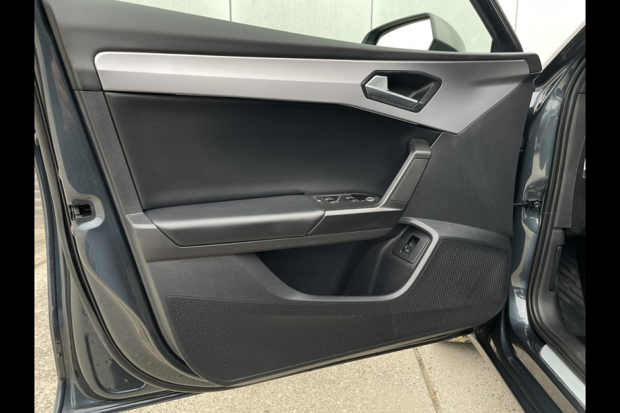 Seat Leon Sportstourer 1.5 eTSI FR | Elek. Trekhaak | LED | Carplay | Camera | Navi | Keyless | Adap. Cruise