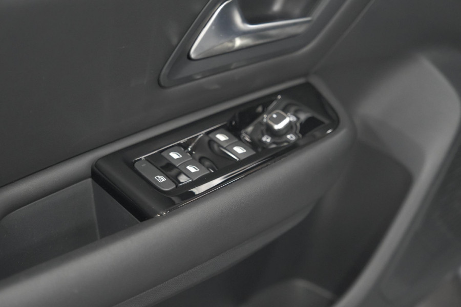 Citroën C5 X 1.6 Plug-in Hybrid 225 Shine | Camera | Adaptieve Cruise Control | Apple Carplay | Parkeersensoren