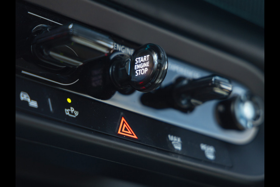 MINI Countryman 1.5 C Favoured - XL Pakket - Pano - Trekhaak - Memoryzetel