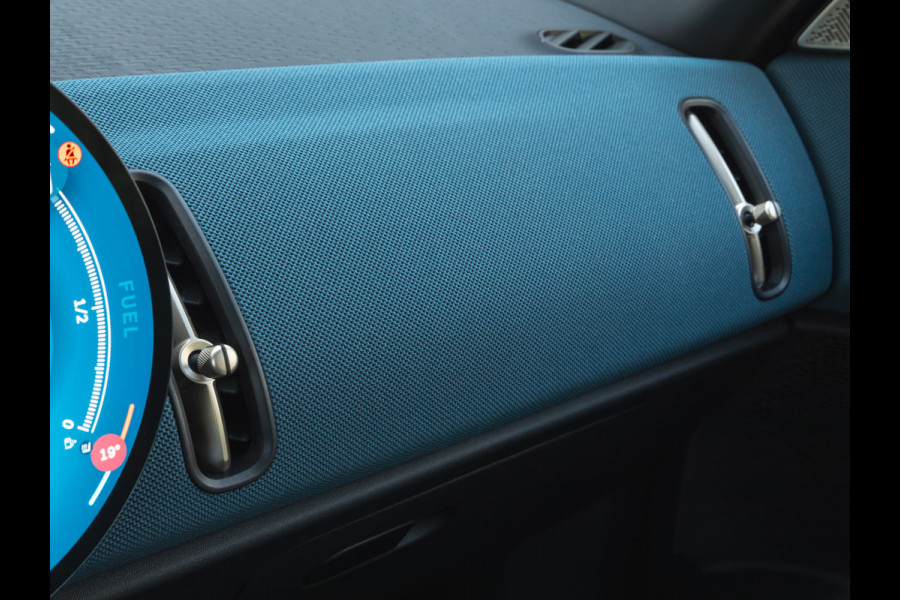 MINI Countryman 1.5 C Favoured - XL Pakket - Pano - Trekhaak - Memoryzetel