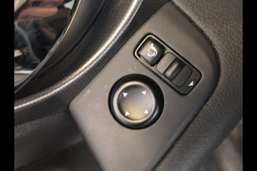 Nissan QASHQAI 1.3 DIG-T N-Connecta Rijklaar + 12 maanden Bovag-garantie Henk Jongen Auto's in Helmond,  al 50 jaar service zoals 't hoort!