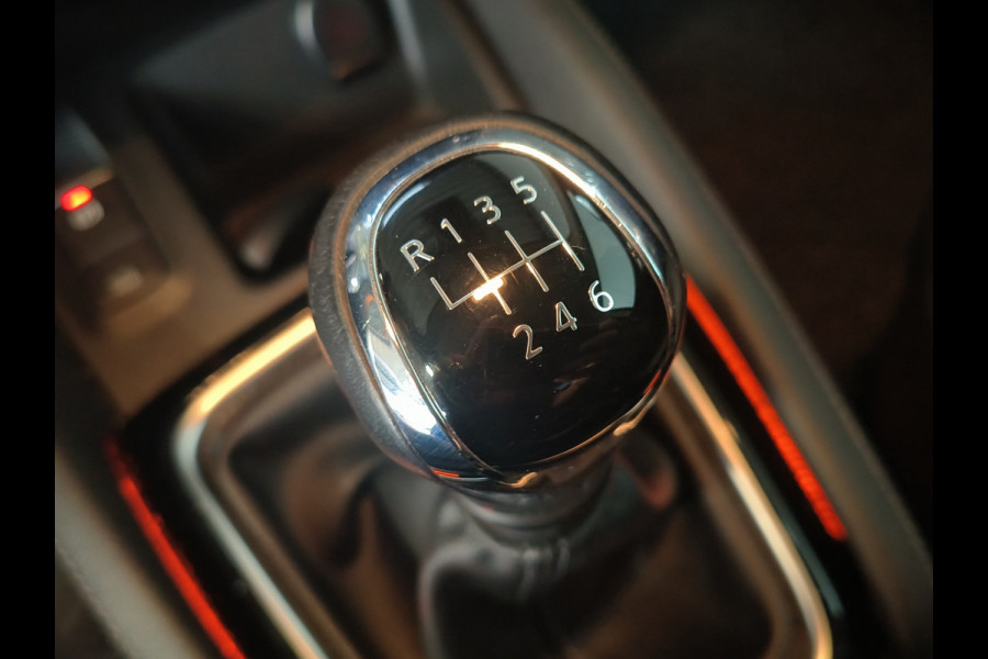 Nissan QASHQAI 1.3 DIG-T N-Connecta Rijklaar + 12 maanden Bovag-garantie Henk Jongen Auto's in Helmond,  al 50 jaar service zoals 't hoort!