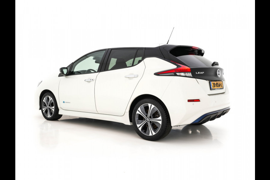Nissan Leaf Tekna 40 kWh Aut. *LEATHER-FABRIC | FULL-LED | BOSE-SURROUND | ADAPTIVE-CRUISE | TOPVIEW | KEYLESS | NAVI-FULLMAP | BLINDSPOT | DAB+ | PDC | HEATED-COMFORTSEATS | TOWBAR | DIGI-COCKPIT | 17"ALU