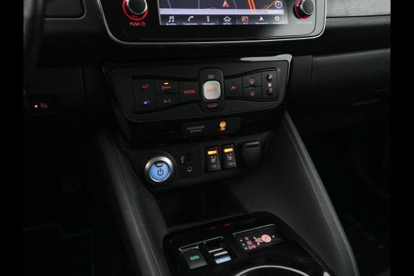 Nissan Leaf Tekna 40 kWh Aut. *LEATHER-FABRIC | FULL-LED | BOSE-SURROUND | ADAPTIVE-CRUISE | TOPVIEW | KEYLESS | NAVI-FULLMAP | BLINDSPOT | DAB+ | PDC | HEATED-COMFORTSEATS | TOWBAR | DIGI-COCKPIT | 17"ALU