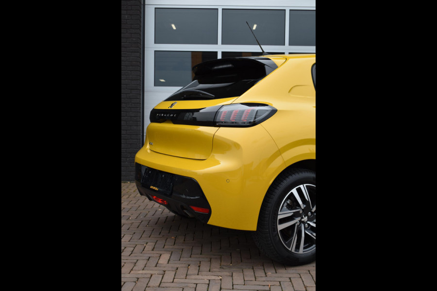 Peugeot 208 1.2 PureTech 100PK Allure Pack | Carplay | Camera | Cruise | Incl. garantie