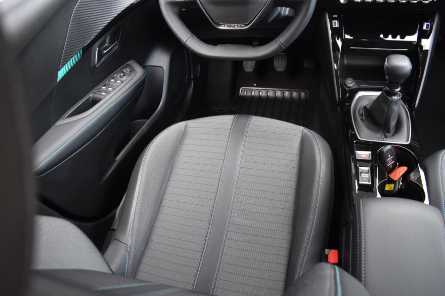 Peugeot 208 1.2 PureTech 100PK Allure Pack | Carplay | Camera | Cruise | Incl. garantie