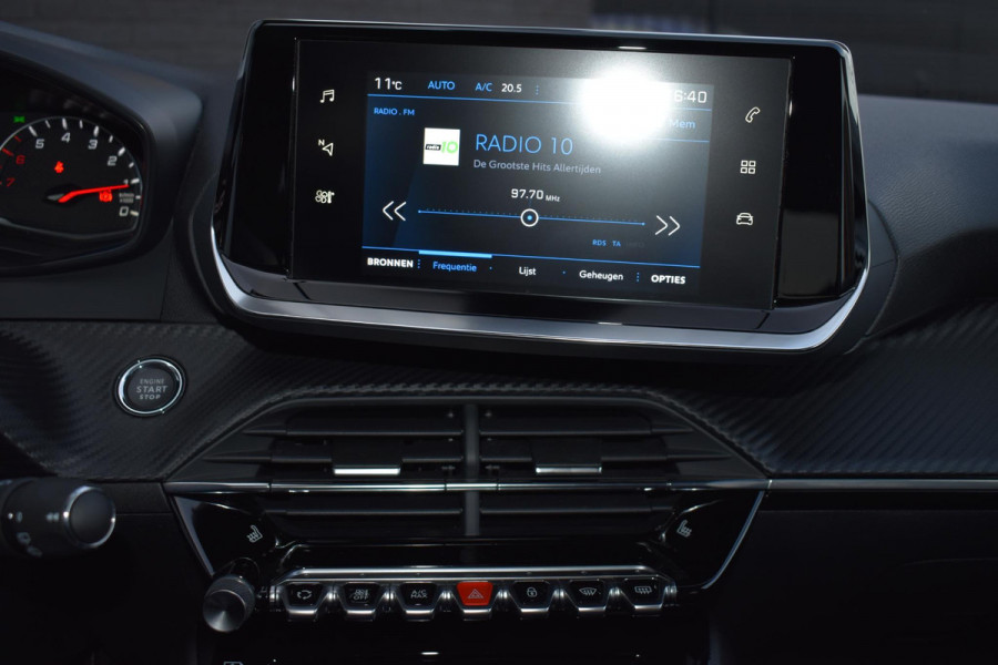 Peugeot 208 1.2 PureTech 100PK Allure Pack | Carplay | Camera | Cruise | Incl. garantie