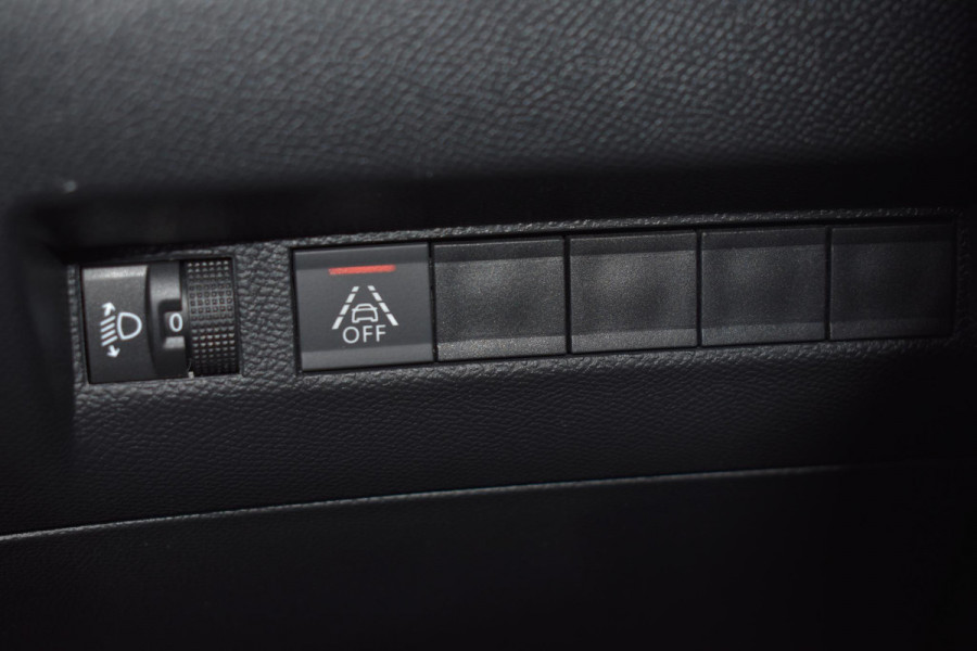 Peugeot 208 1.2 PureTech 100PK Allure Pack | Carplay | Camera | Cruise | Incl. garantie