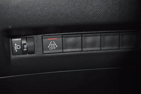 Peugeot 208 1.2 PureTech 100PK Allure Pack | Carplay | Camera | Cruise | Incl. garantie