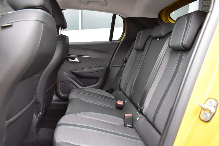 Peugeot 208 1.2 PureTech 100PK Allure Pack | Carplay | Camera | Cruise | Incl. garantie