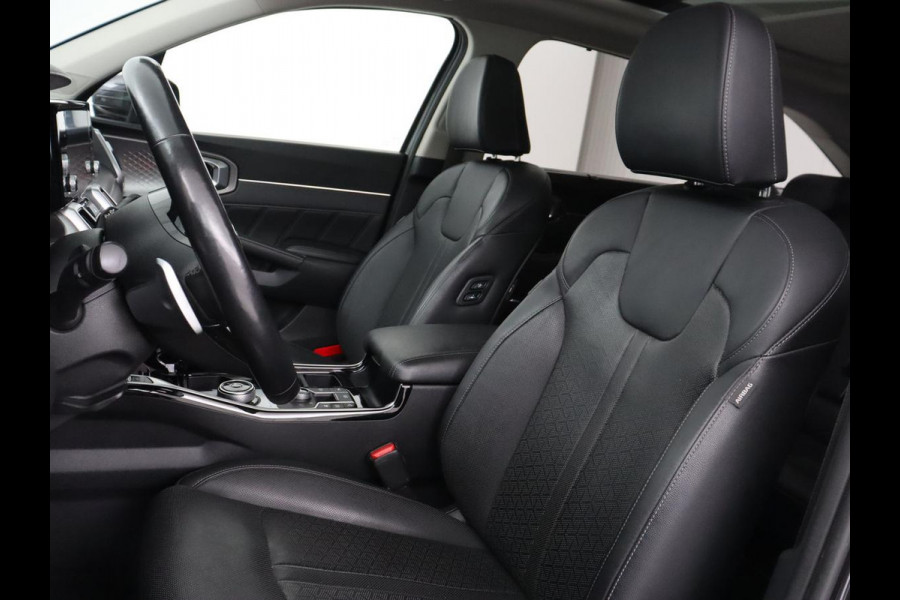 Kia Sorento 1.6 T-GDI Hybrid 2WD ExecutiveLine 7-persoons | Panoramadak | Stoelventilatie | Head-Up | 360 Camera | Leder | Adaptive cruise | Stoel & stuurverwarming | Park Assist | Memory | Carplay