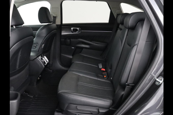 Kia Sorento 1.6 T-GDI Hybrid 2WD ExecutiveLine 7-persoons | Panoramadak | Stoelventilatie | Head-Up | 360 Camera | Leder | Adaptive cruise | Stoel & stuurverwarming | Park Assist | Memory | Carplay