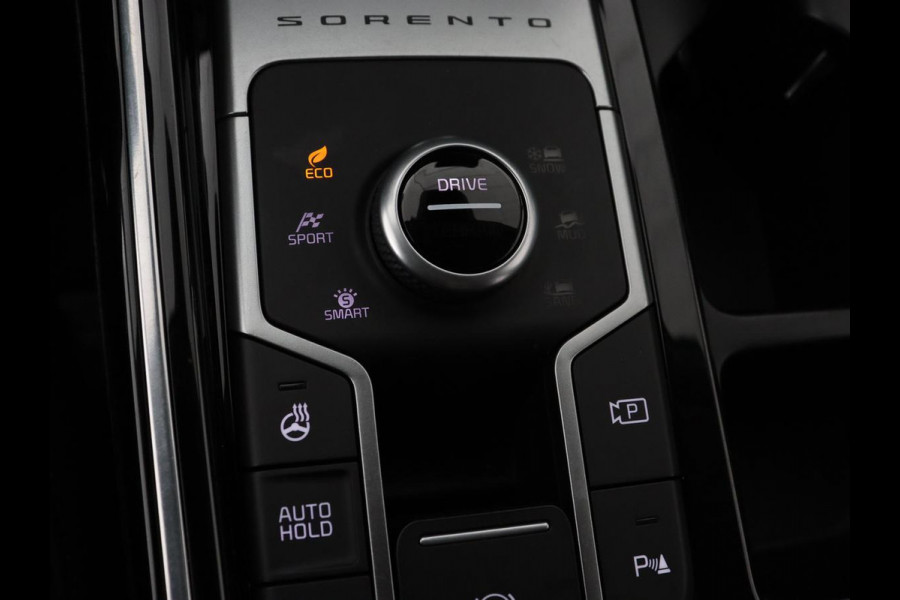 Kia Sorento 1.6 T-GDI Hybrid 2WD ExecutiveLine 7-persoons | Panoramadak | Stoelventilatie | Head-Up | 360 Camera | Leder | Adaptive cruise | Stoel & stuurverwarming | Park Assist | Memory | Carplay