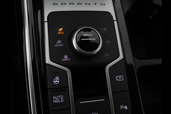 Kia Sorento 1.6 T-GDI Hybrid 2WD ExecutiveLine 7-persoons | Panoramadak | Stoelventilatie | Head-Up | 360 Camera | Leder | Adaptive cruise | Stoel & stuurverwarming | Park Assist | Memory | Carplay