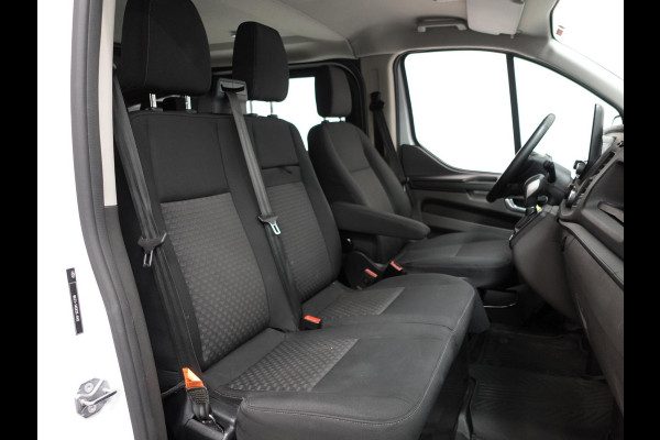 Ford Transit Custom L2H1 Automaat Dubbele cabine Trend Navi Trekhaak Cruise Control Parkeersensoren Airco Bluetooth Euro6