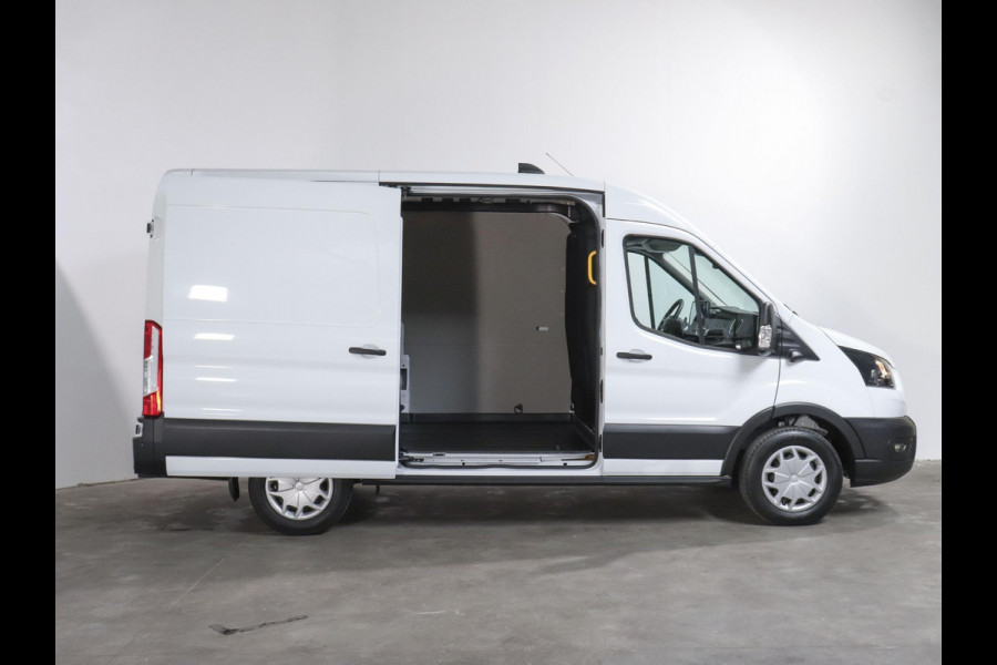 Ford Transit 130pk 2.0 L2H2 Trend Automaat Airco Navi Cruise Airco Navi Cruise Control Trekhaak