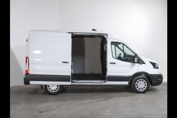 Ford Transit 130pk 2.0 L2H2 Trend Automaat Airco Navi Cruise Airco Navi Cruise Control Trekhaak