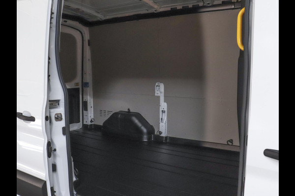 Ford Transit 130pk 2.0 L2H2 Trend Automaat Airco Navi Cruise Airco Navi Cruise Control Trekhaak