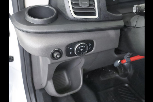Ford Transit 130pk 2.0 L2H2 Trend Automaat Airco Navi Cruise Airco Navi Cruise Control Trekhaak